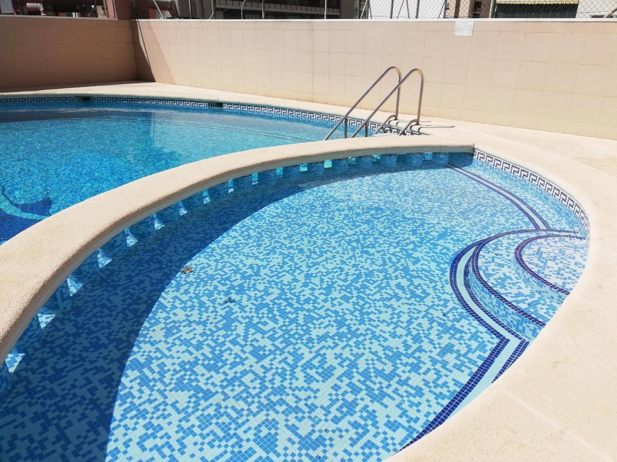 Caprimar Solo Familia Serviplaya Playa de Gandia Екстериор снимка